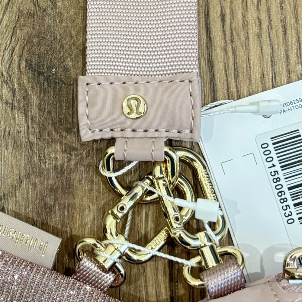 NWT Lululemon Dual Pouch Wristlet *Glitter In Pink Champagne/Mink/Gold - Picture 4 of 8